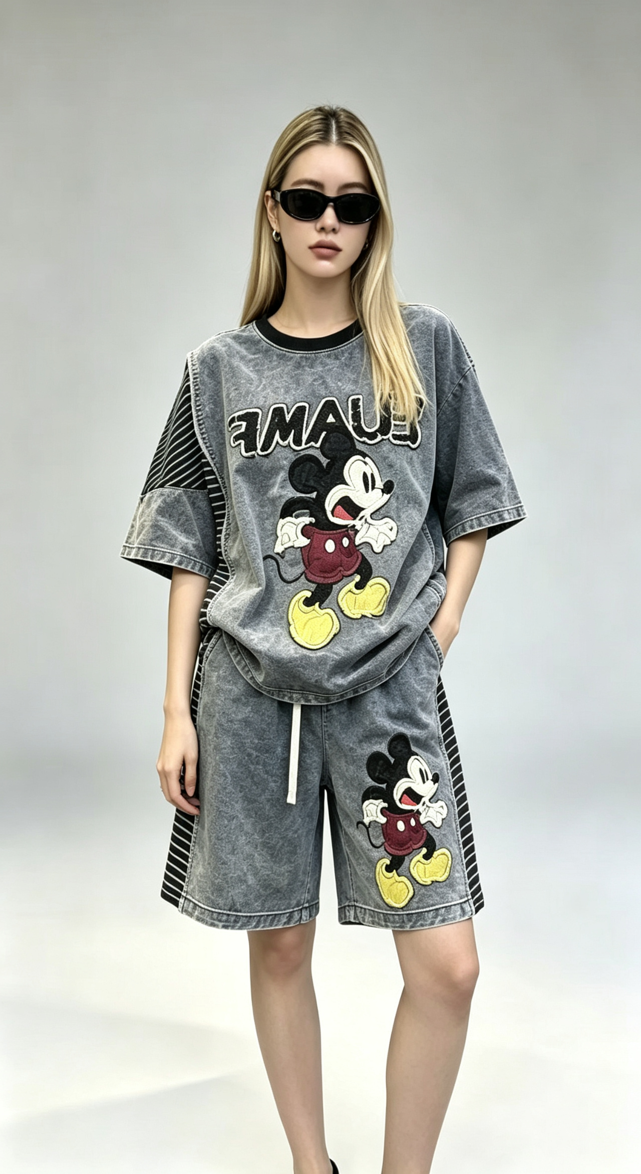 Mickey denim outfit